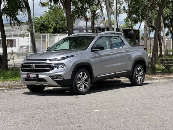 FIAT TORO 2.0 16V TURBO DIESEL VOLCANO 4WD AT9 FIAT TORO 2.0 16V TURBO DIESEL VOLCANO 4WD AT9